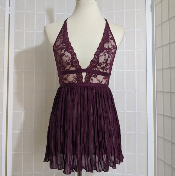 VICTORIA'S SECRET COLLECTION Babydoll Nightie Lace Red - Picture 1 of 10